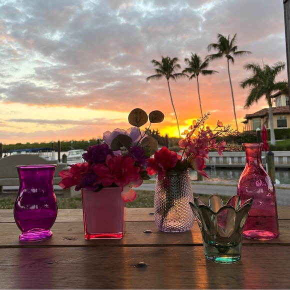 Vintage Pink Milk Glass Vase Square Retro Groovy Flower Decor Accessory Trendy - Picture 5 of 17
